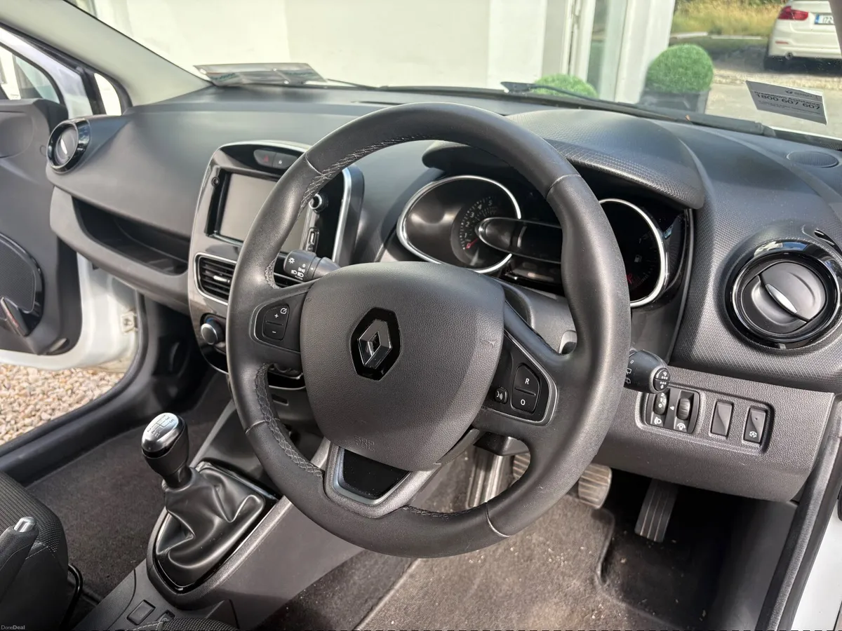 Renault Clio 2019 - Image 4