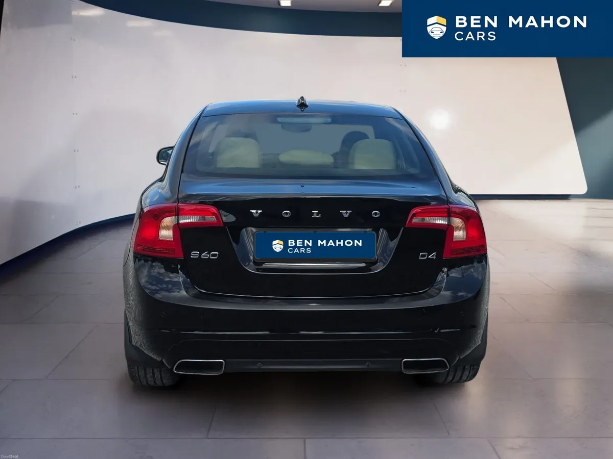 Volvo S60 2015 - Image 4