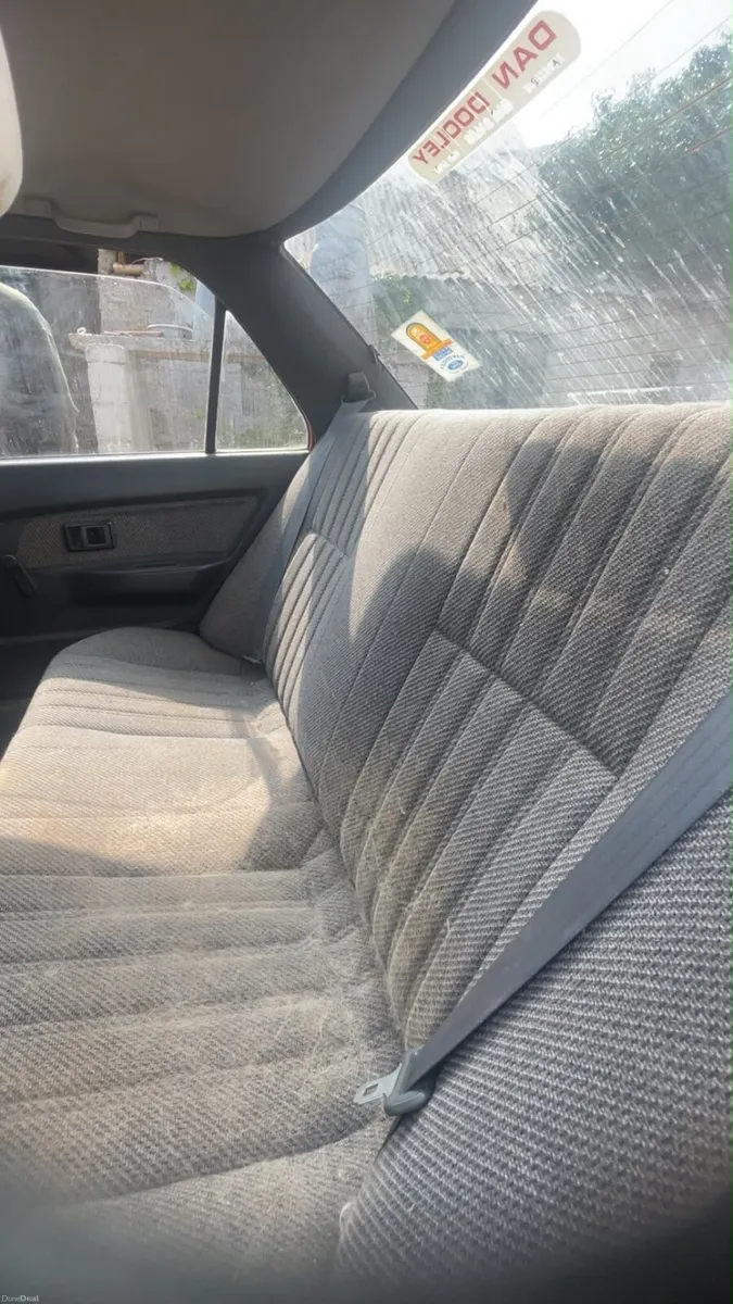 Toyota Corolla - Image 6