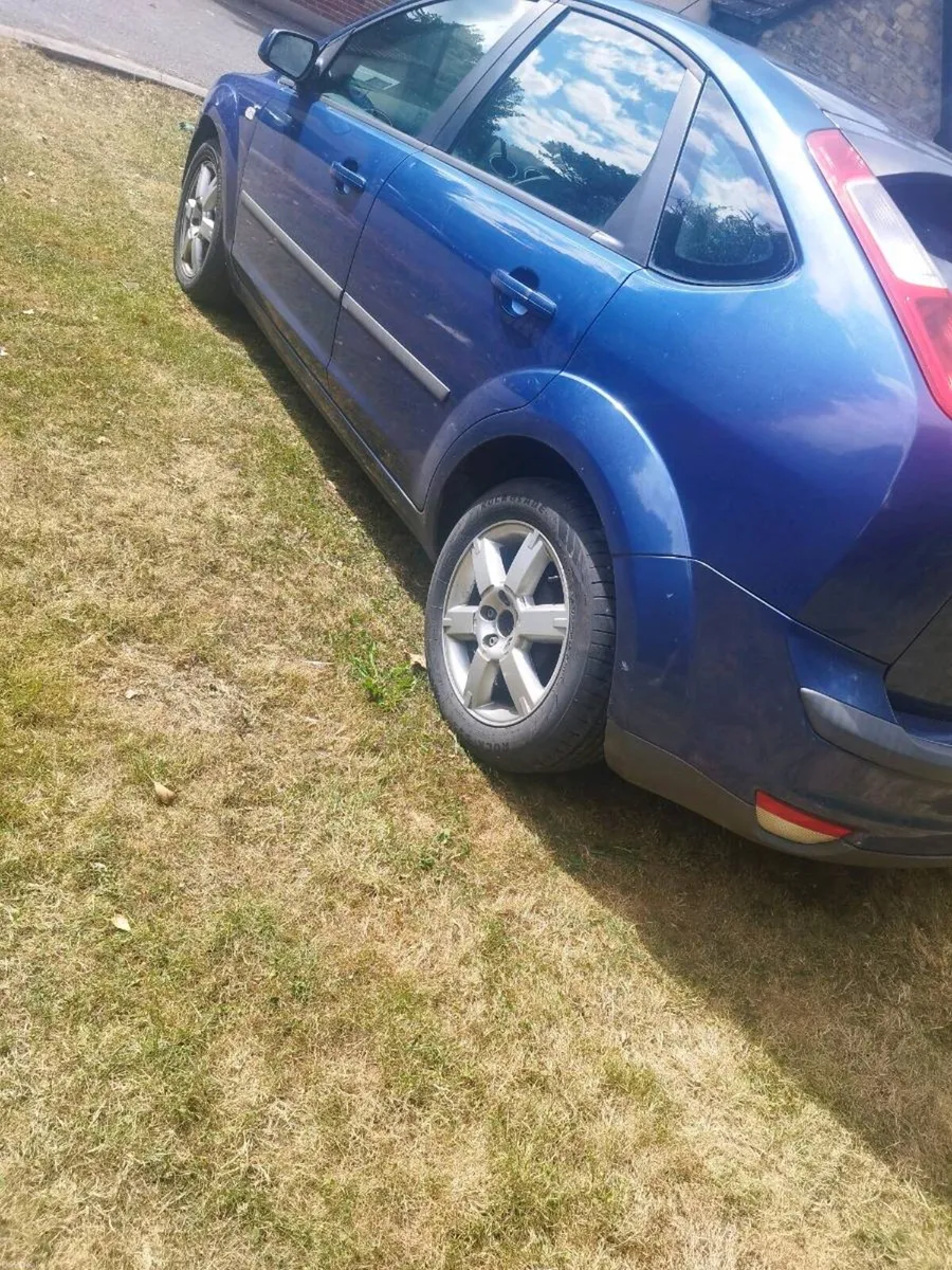 Ford focus - Image 4