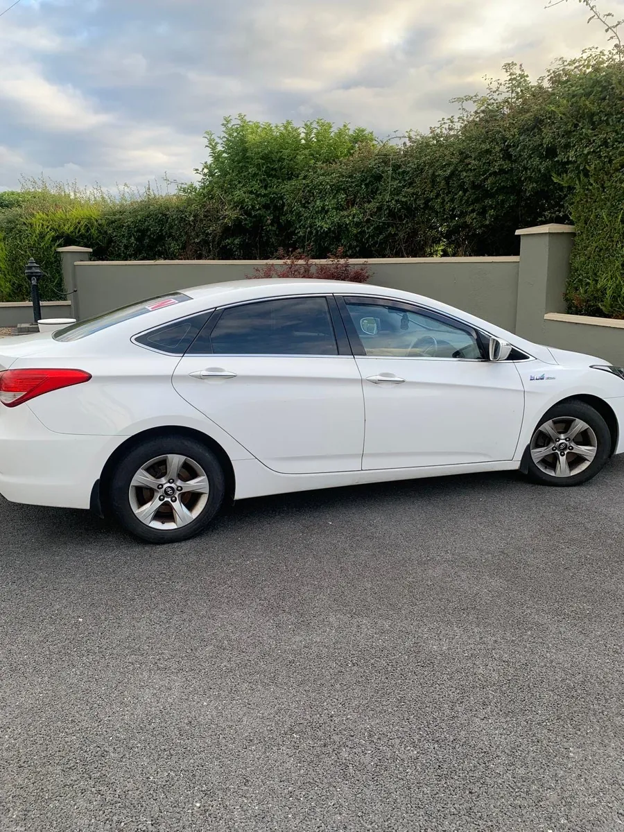 Hyundai I40 - Image 1