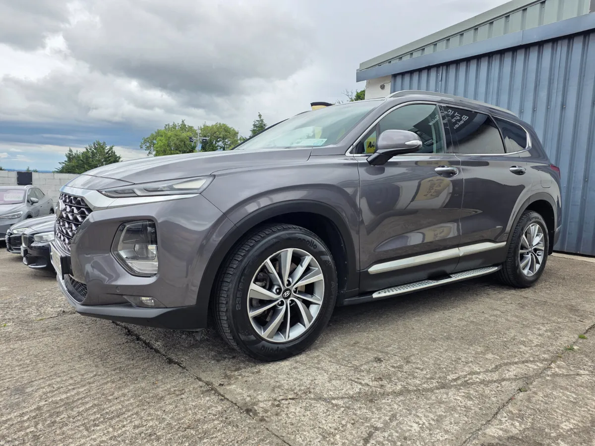 2019 HYUNDAI SANTAFE * EXECUTIVE PLUS * LOW MILES - Image 3