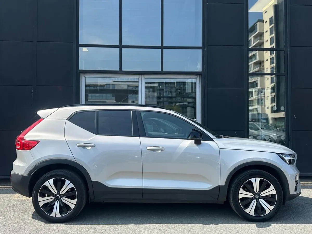Volvo XC40 EV Core Recharge Auto (EV) - Image 5