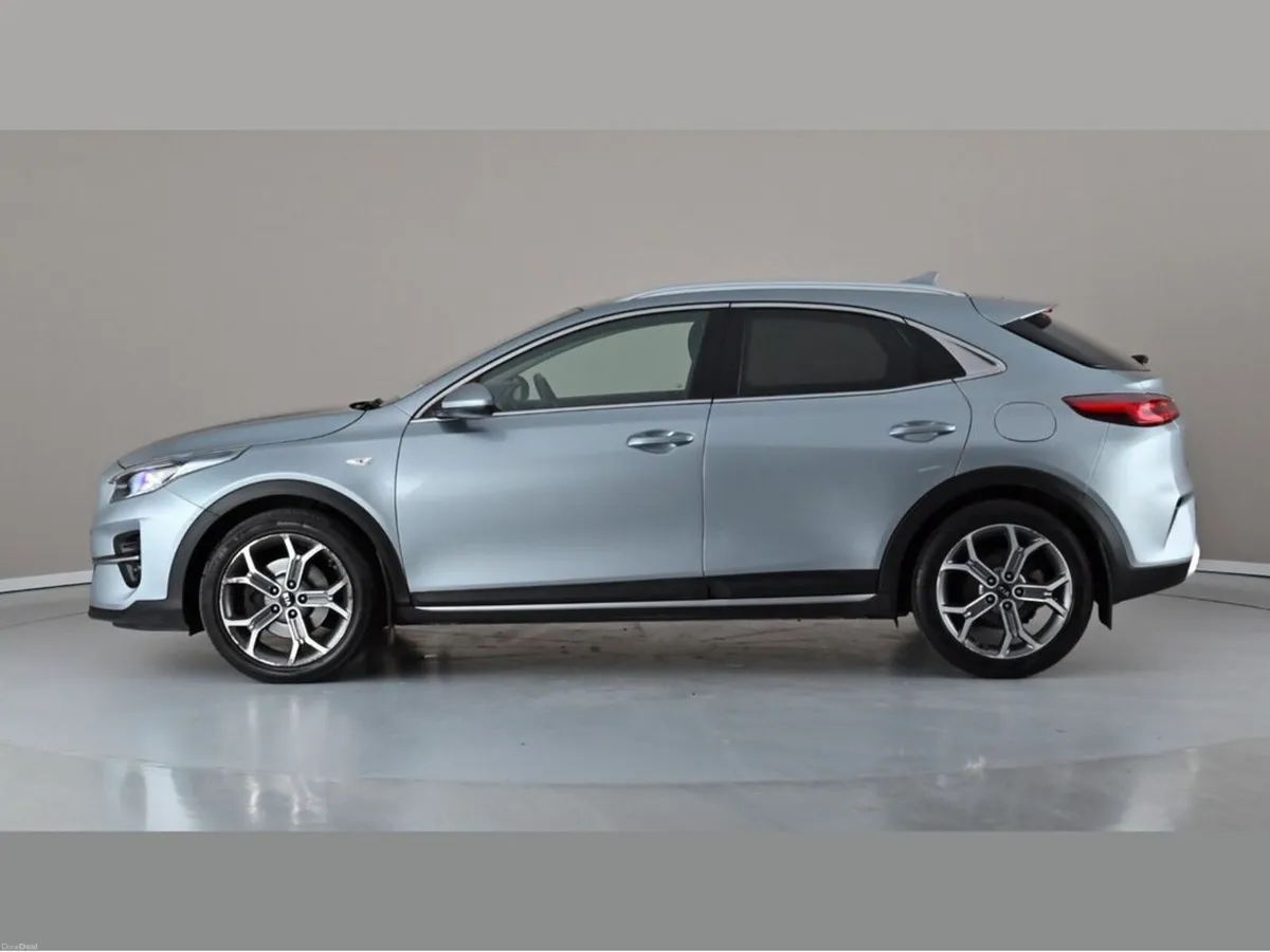 Kia XCeed 1.6D 5DR - Image 3