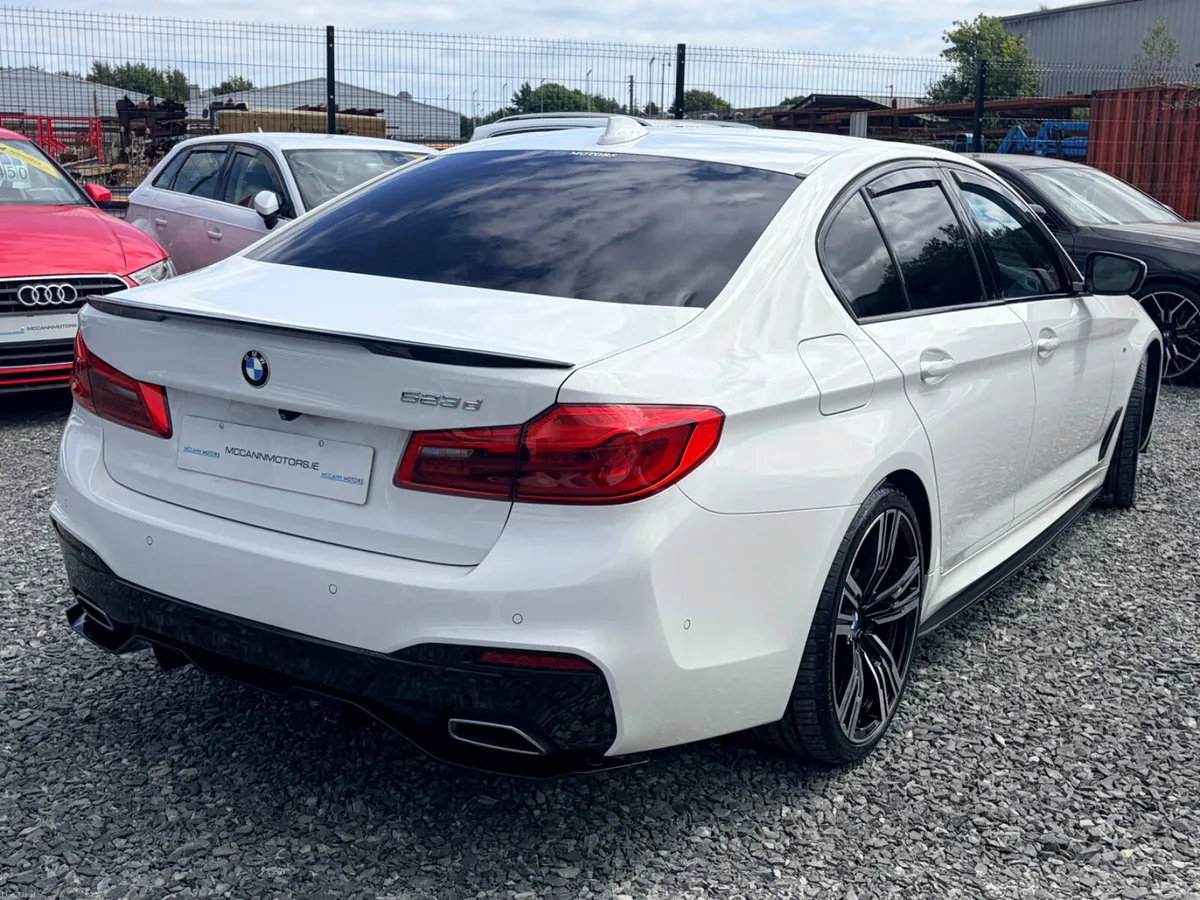 2019 BMW 523D M-SPORT AUTO FULLY LOADED WITH EXTRA - Image 3