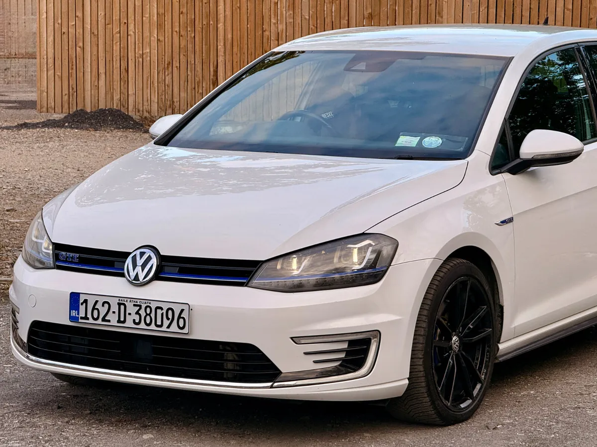 Volkswagen Golf 2016 GTE 1.4 Petrol NCT LOW KM - Image 4