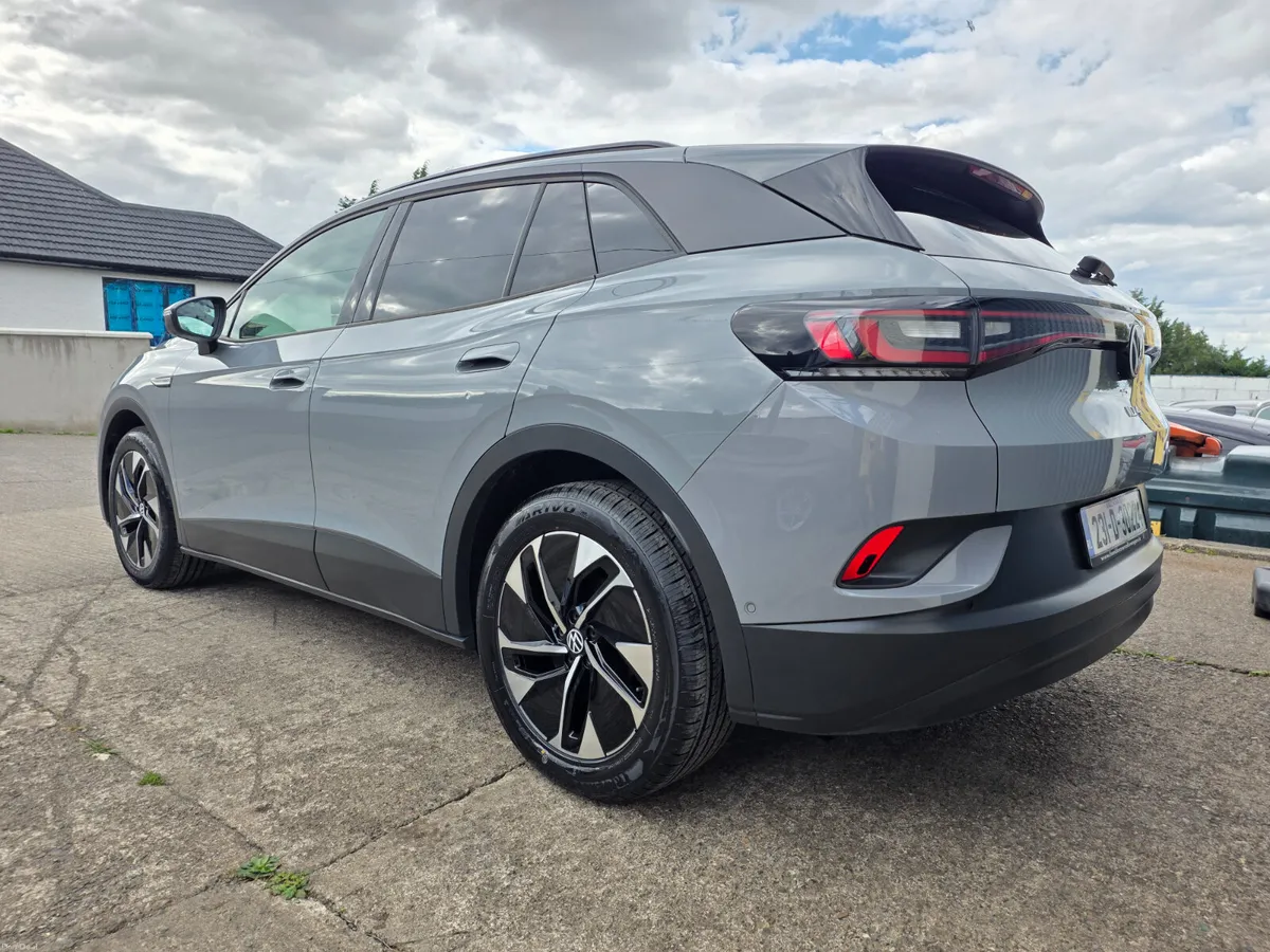 2023 VW ID4 * PRO 77KW *LONG RANGE * - Image 6