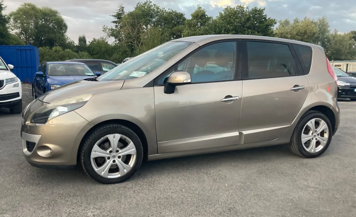 Renault Scenic 2010 1.5 DCI 70k kms LIKE NEW - Image 3