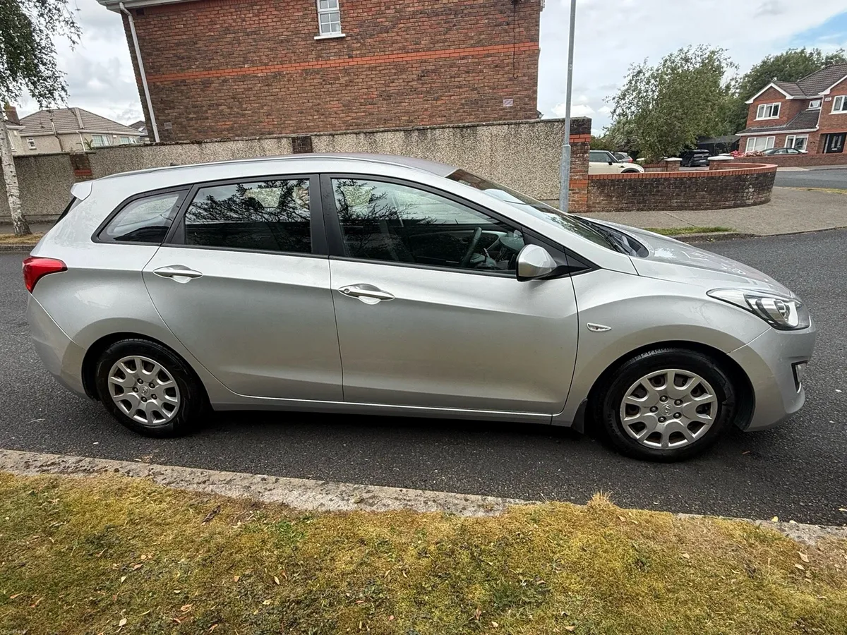 141 Hyundai i30 190k kms NEW NCT 06/27 - Image 5