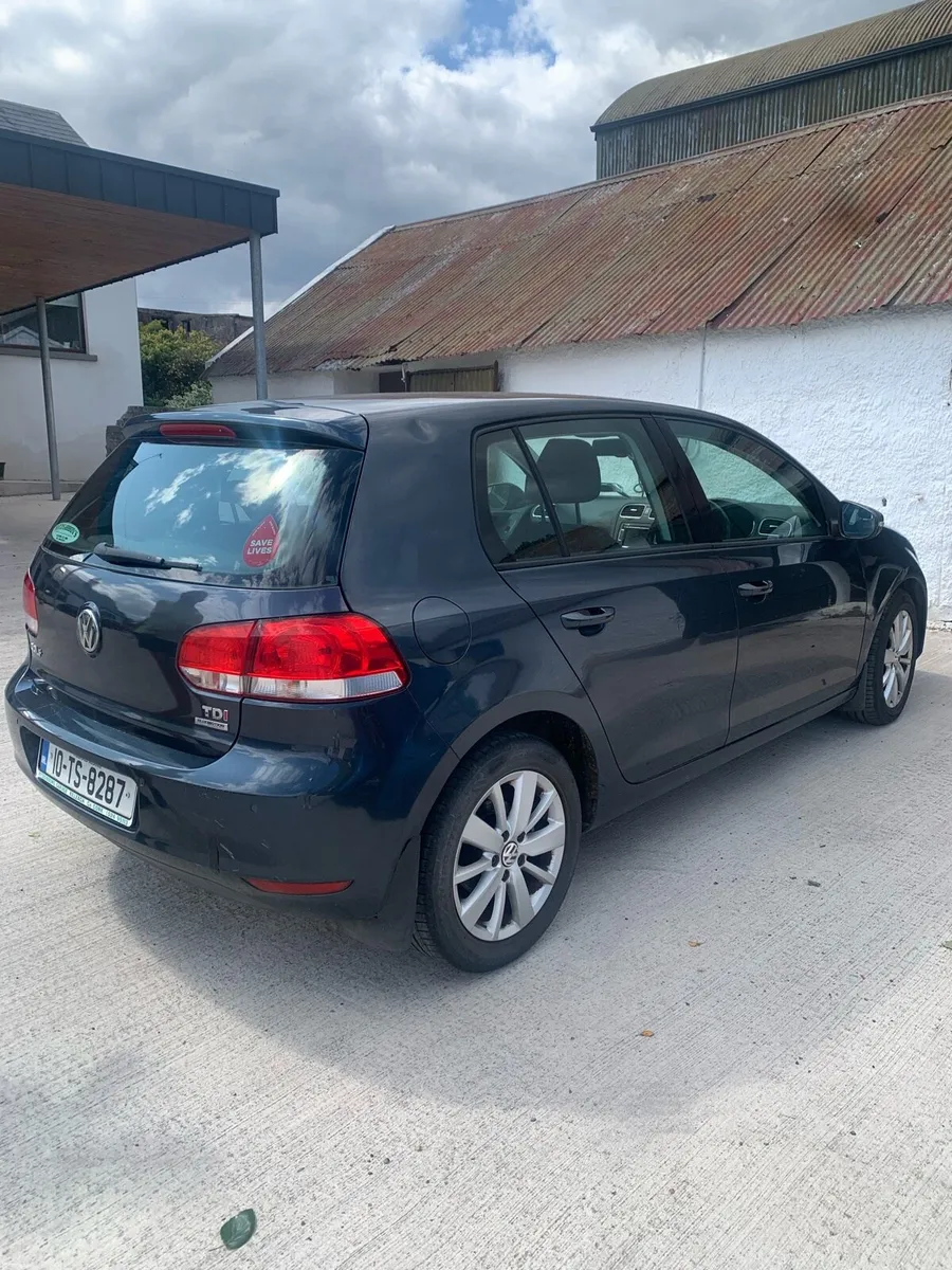 Volkswagen car - Image 1