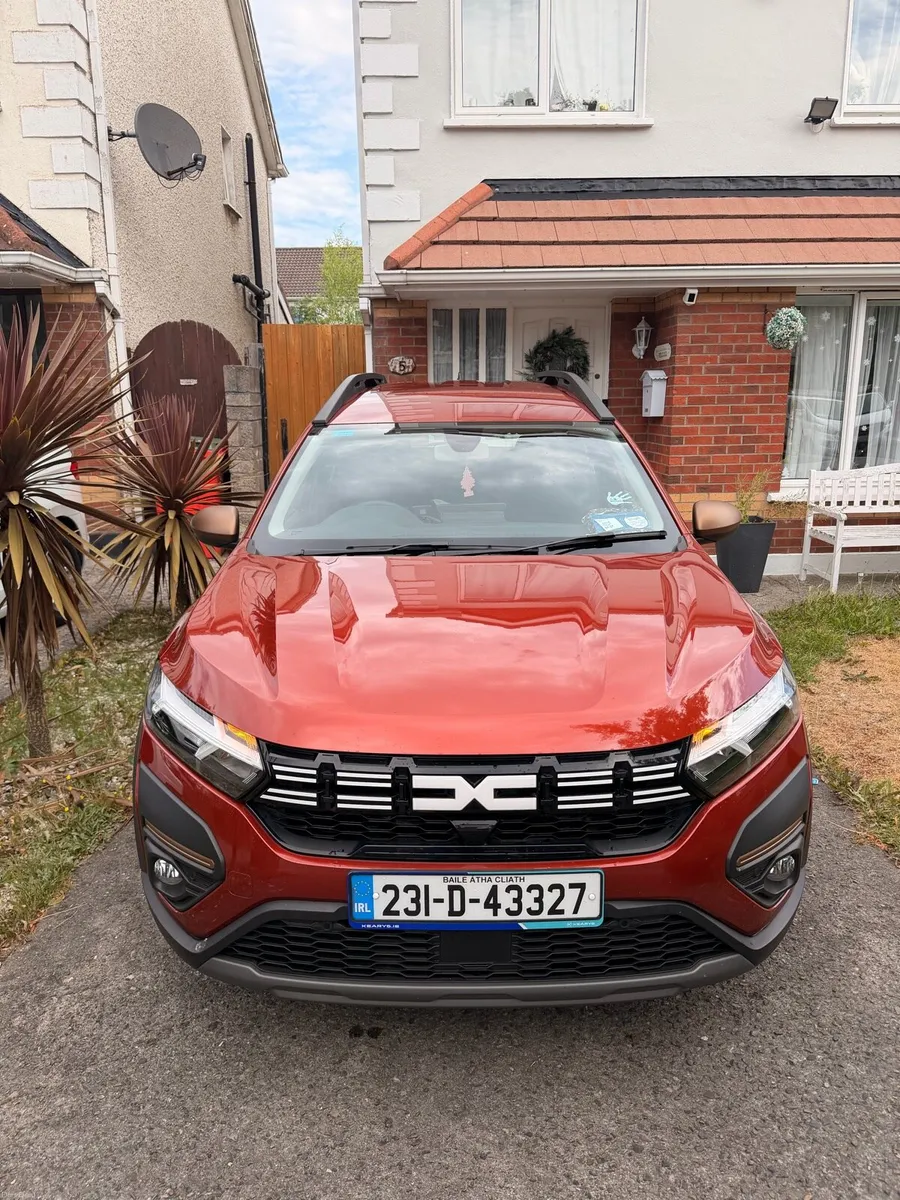 Dacia Jogger Hybrid Extreme Model - Image 1