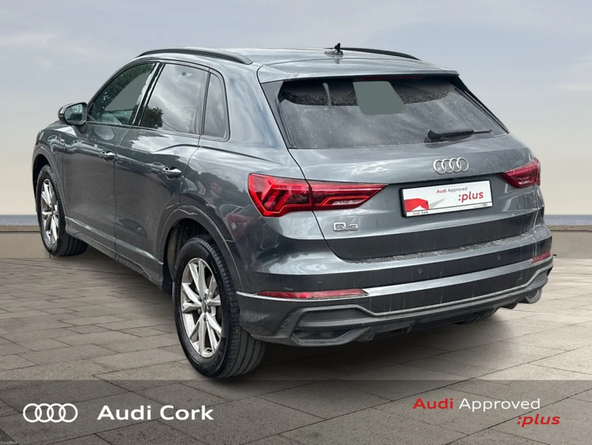Audi Q3 1.4 45TFSI-E 245BHP S-LINE BLACK EDITION A - Image 5