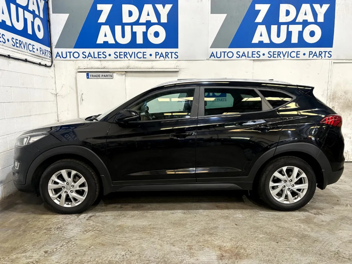 Hyundai Tucson IX35 EXECUTIVE 5DR - Image 4