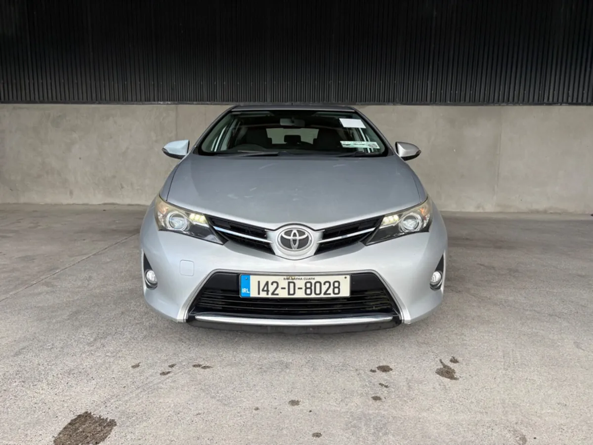 Toyota Auris TOYOTA AURIS 1.4 D-4D AURA 4DR - Image 3