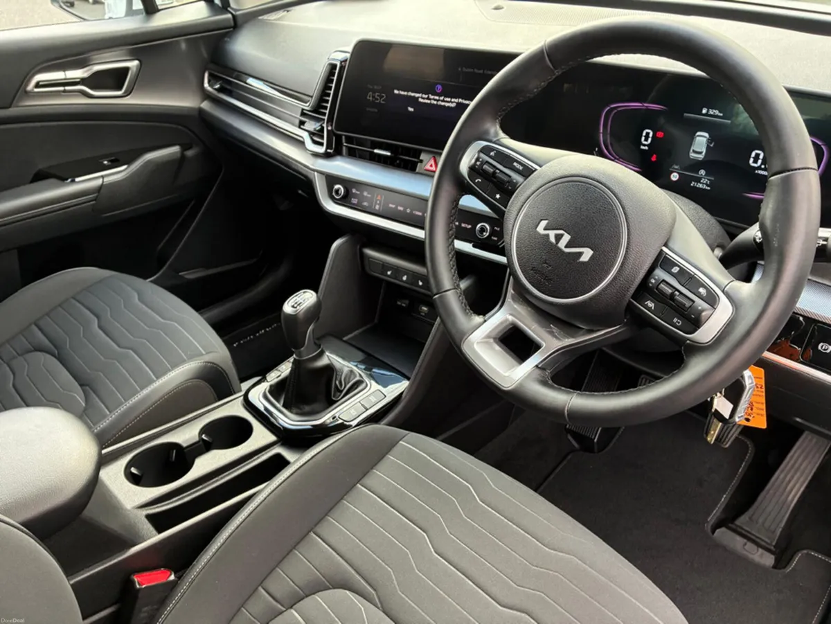 Kia Sportage MANUAL 5DR (ONLY 40 MINS FROM DUBLIN) - Image 4