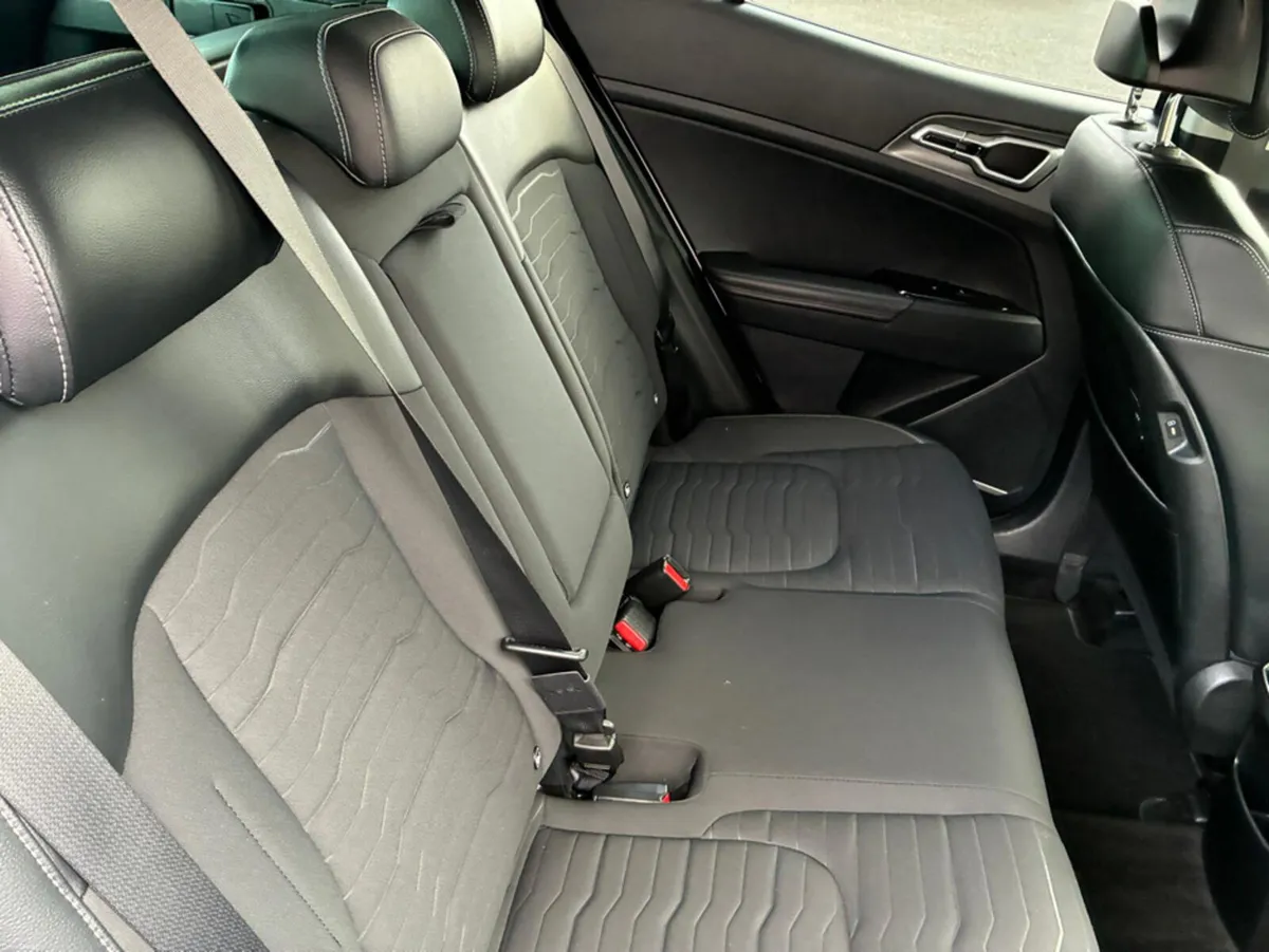 Kia Sportage MANUAL 5DR (ONLY 40 MINS FROM DUBLIN) - Image 6