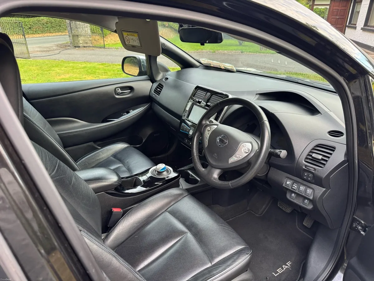 Nissan Leaf Tekna (Top spec 30Kwh model) - Image 3