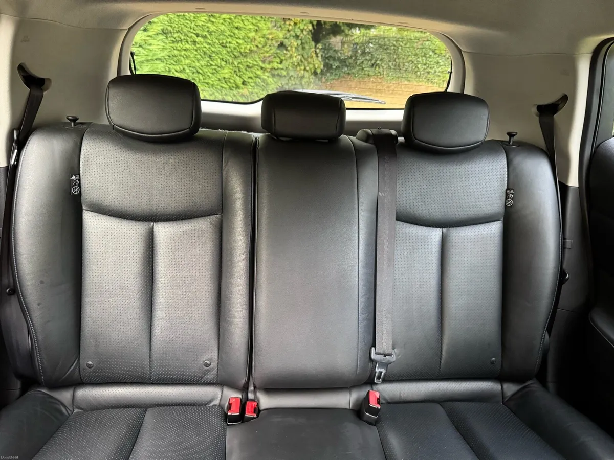 Nissan Leaf Tekna (Top spec 30Kwh model) - Image 5