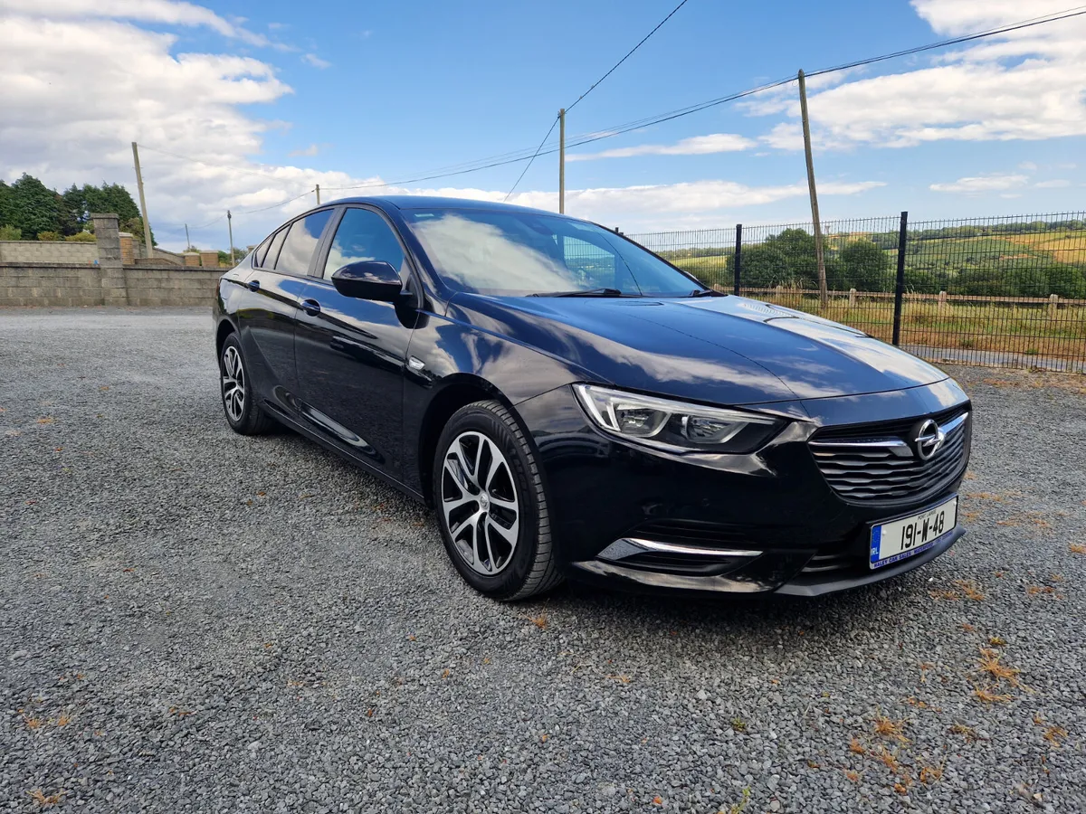 19 OPEL INSIGNIA...NCT 7/28... - Image 1