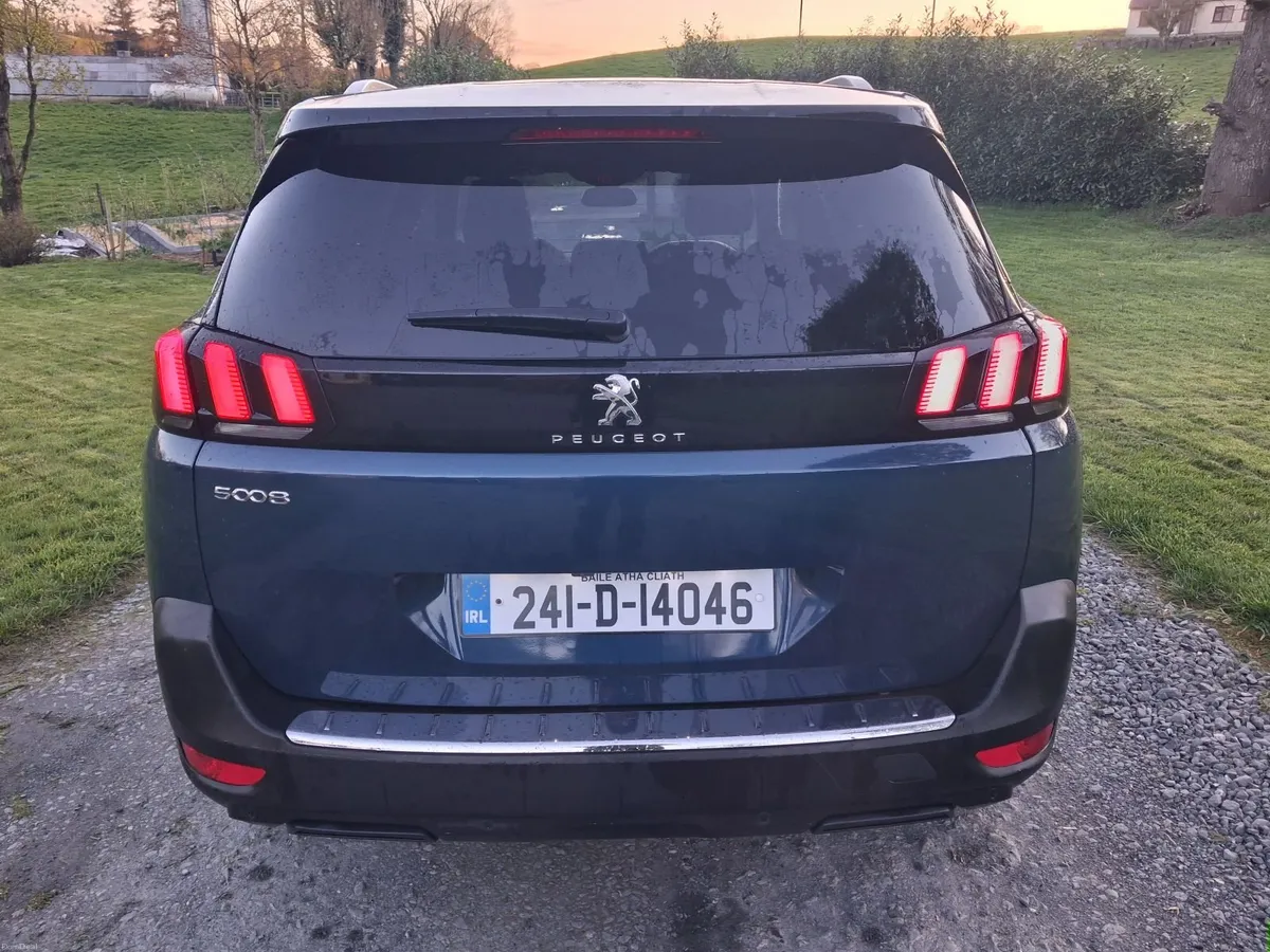 241 PEUGEOT 5008 HDI AUTOMATIC 7 SEATER - Image 4