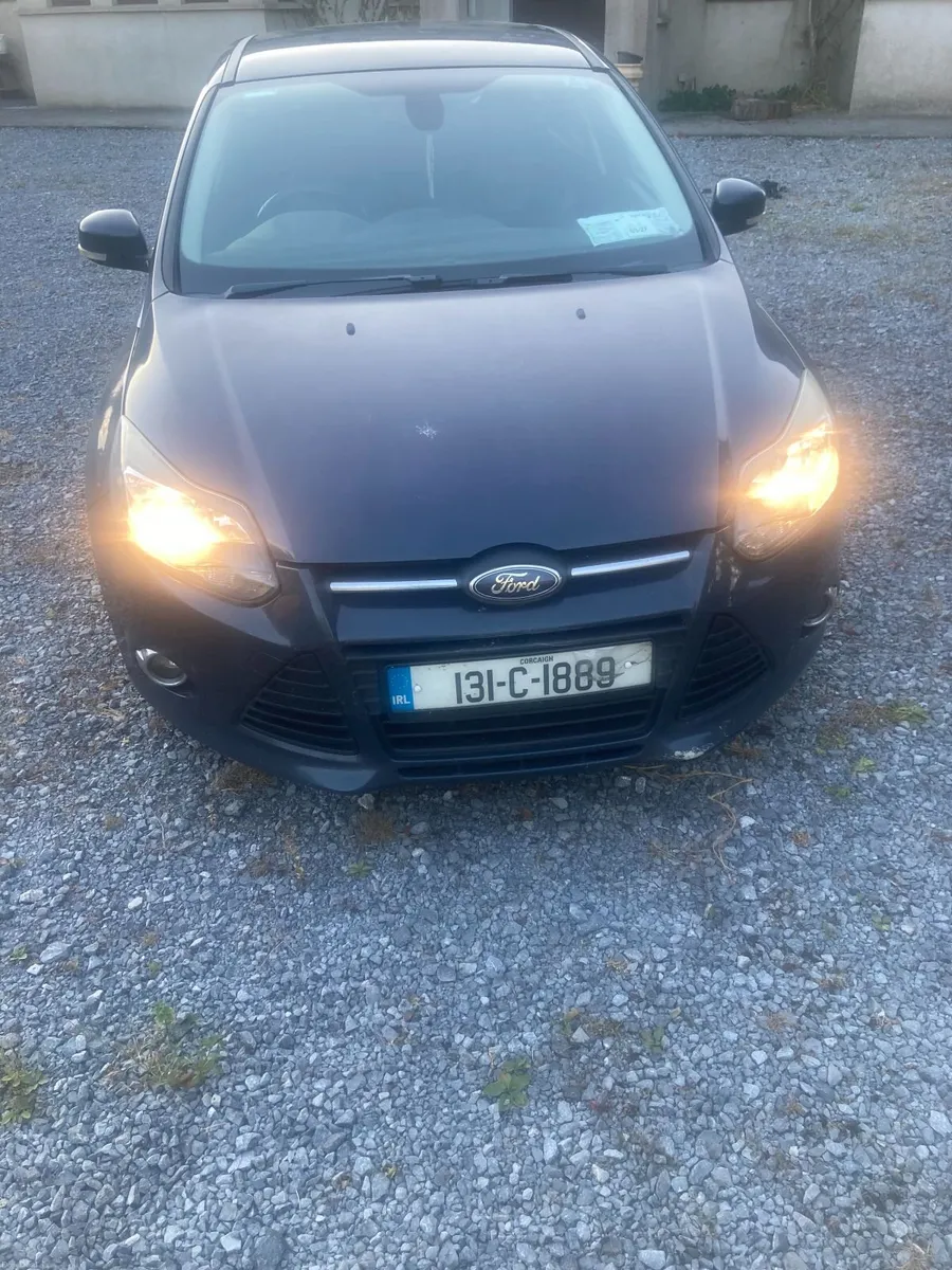 Ford Focus 2013 - Image 2