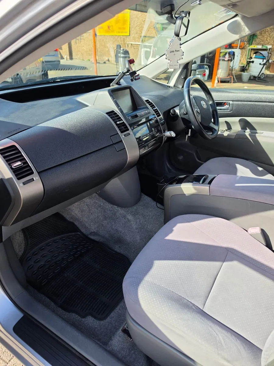 Toyota Prius 2007 - Image 3