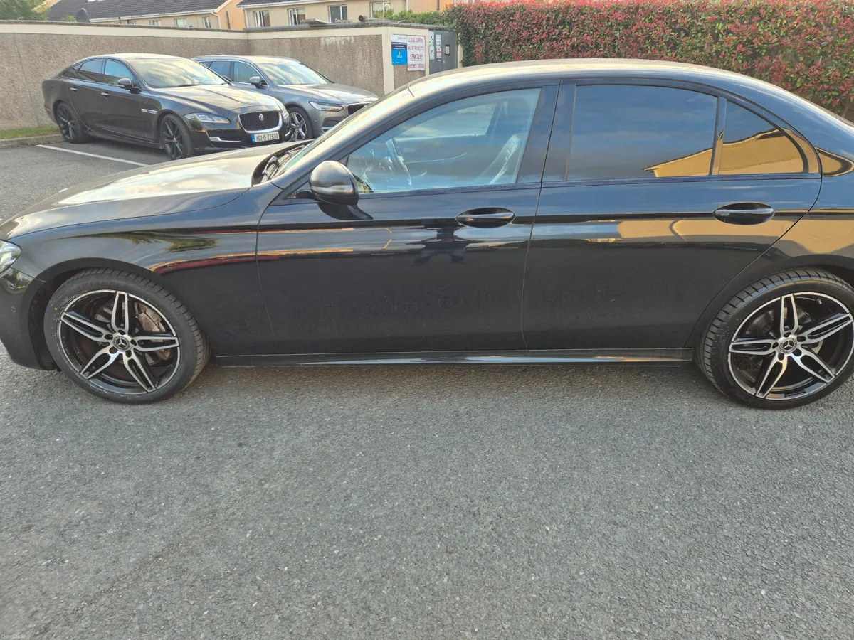 Merc EClass AMG 2018.Diesel.Automatic.Service Hist - Image 6
