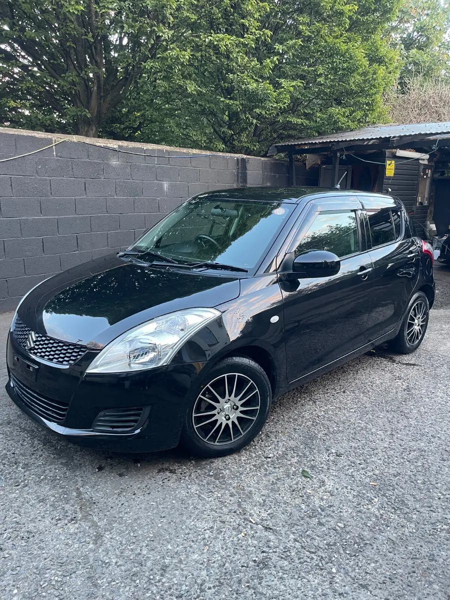 2013 Suzuki Swift automatic - Image 3