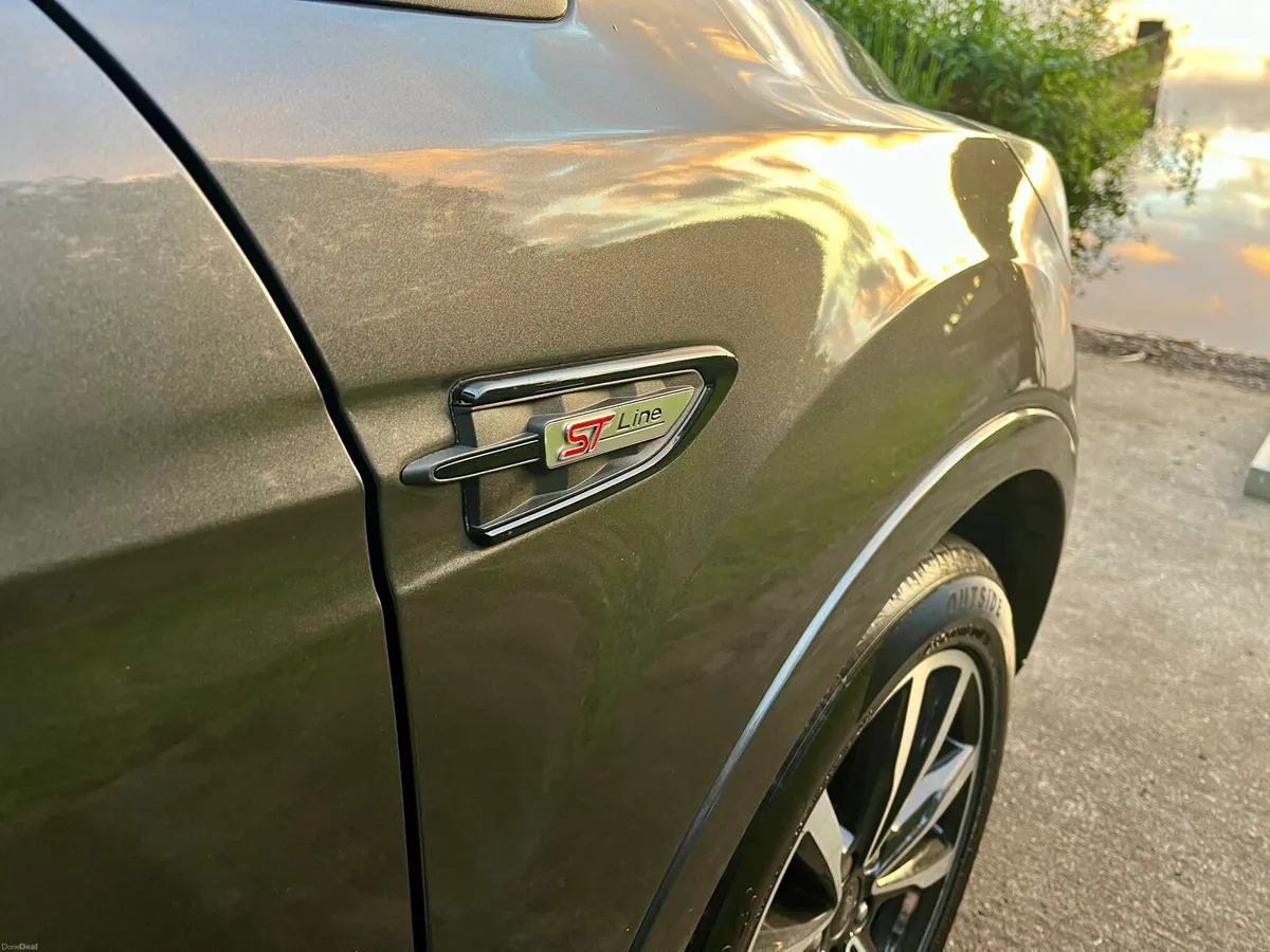 Ford Kuga 2018  ST LINE showroom condition - Image 6