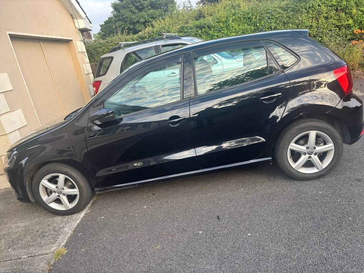 Volkswagen polo 2015 - Image 2