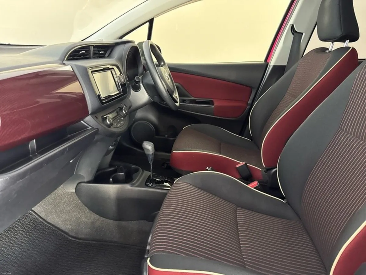 Toyota Yaris Hybrid - Image 6