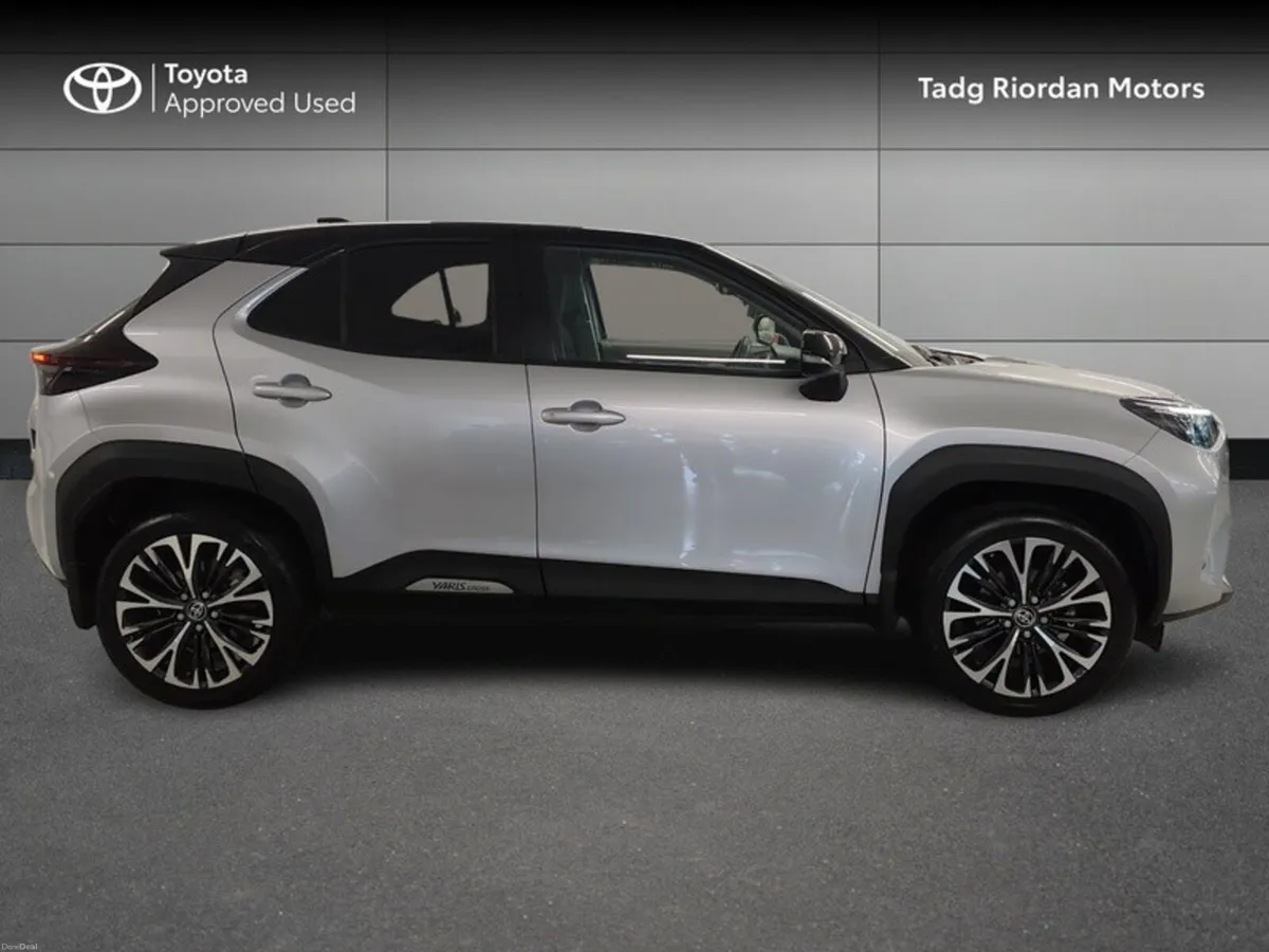 Toyota Yaris Cross SOL 4DR AUTO - Image 3