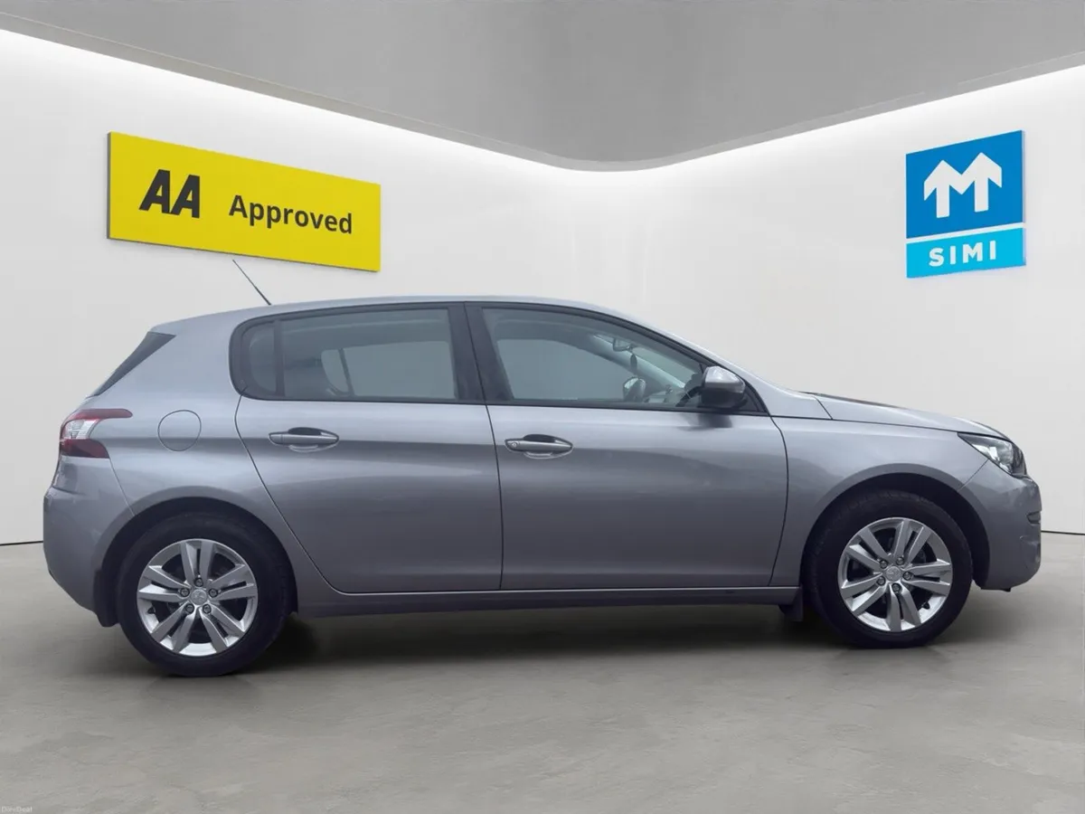 Peugeot 308 1.2L Petrol Manual 2014 - Image 3