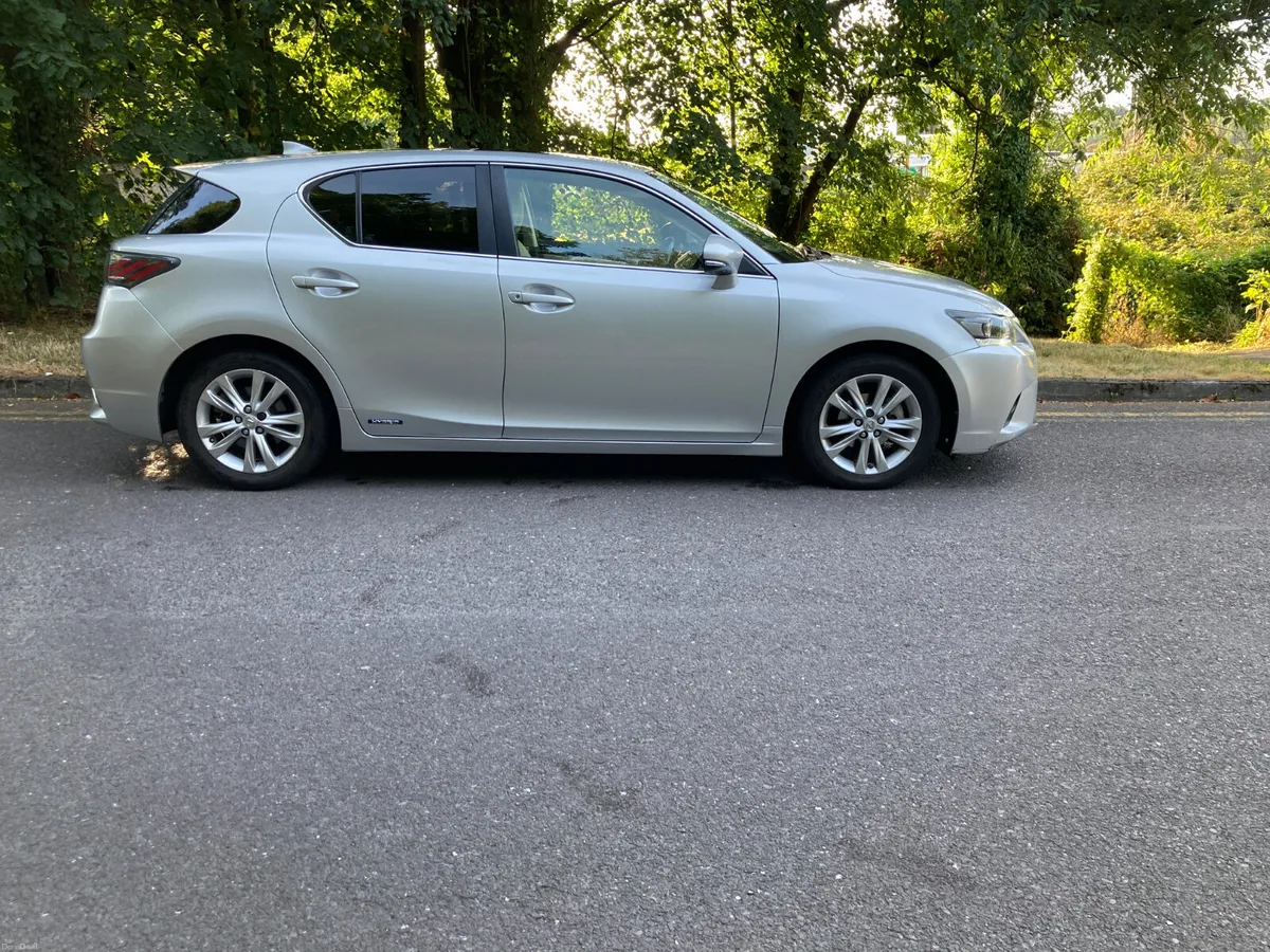 2015 Lexus CT 200h Auto Only 45000 Miles - Image 2