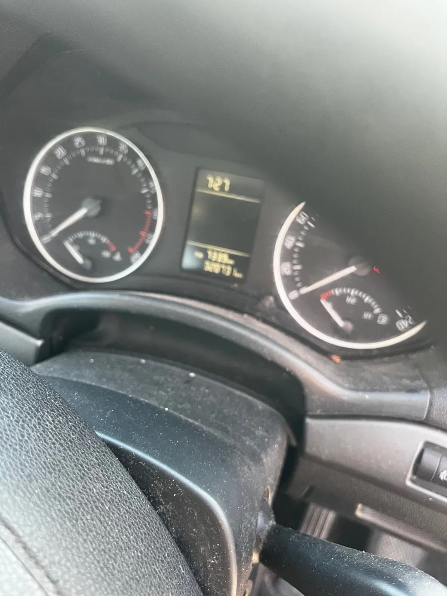 Skoda Octavia 2010 - Image 2
