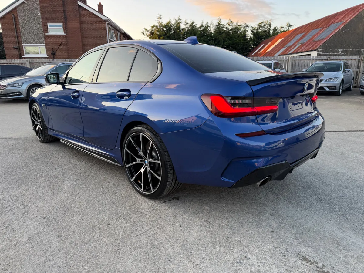 2022 BMW 330E M SPORT, HEAD UP DISPLAY! TECH PACK - Image 5