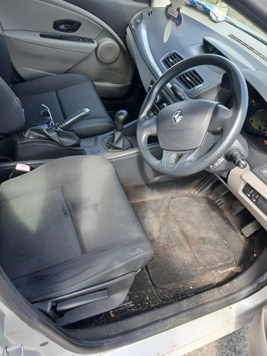 2010 Renault Megane 1.5 Dci - Image 5