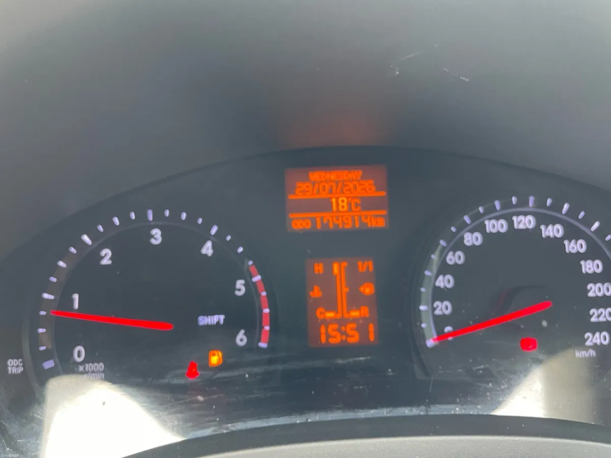 Toyota Avensis - Image 3