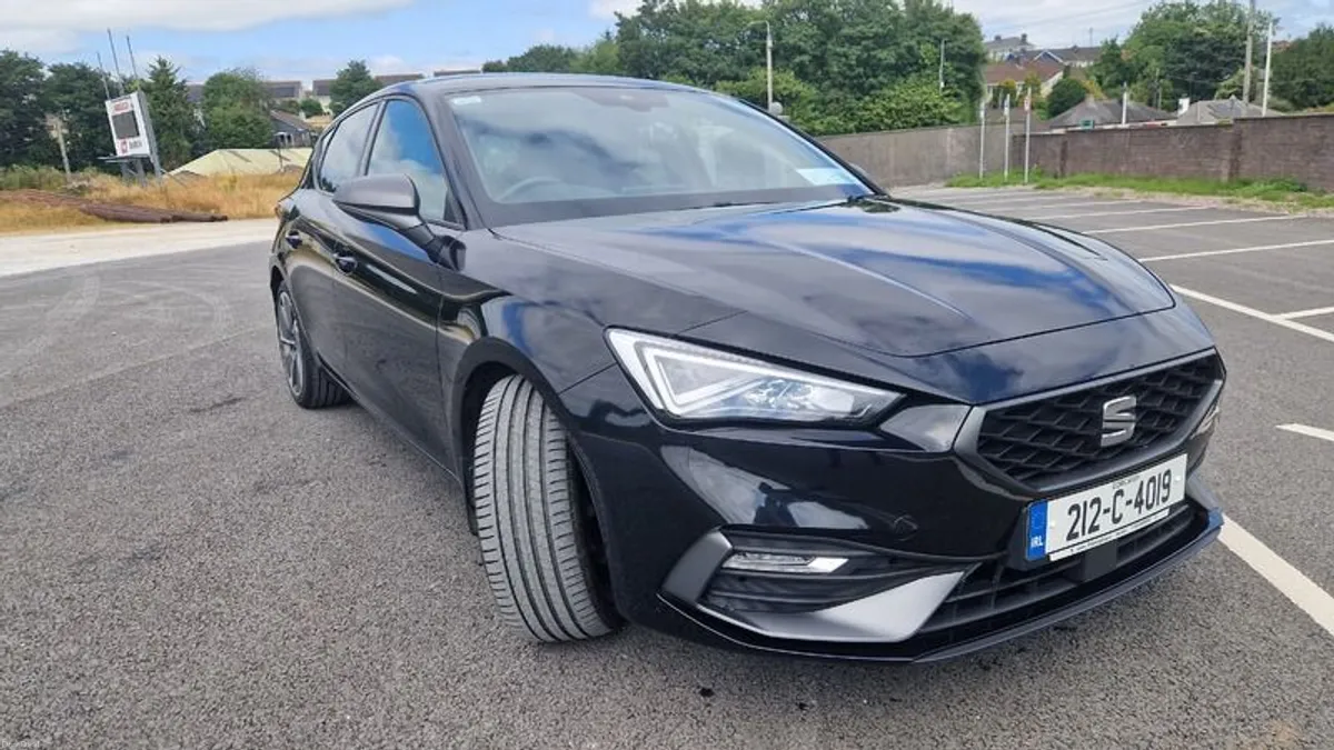 2021 (212) SEAT Leon FR+ 1.5 TSI 150PS | One Owner | High Specification | Full Service History - Image 2