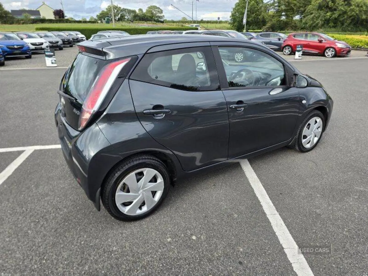 Toyota Aygo X Play - Image 5