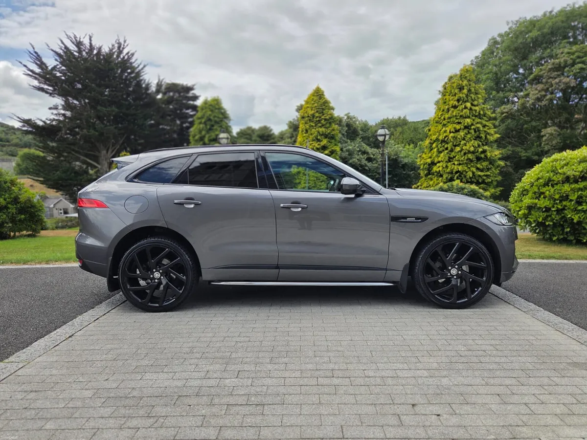 2019 JAGUAR  F-PACE 2.0 R-SPORT - Image 3