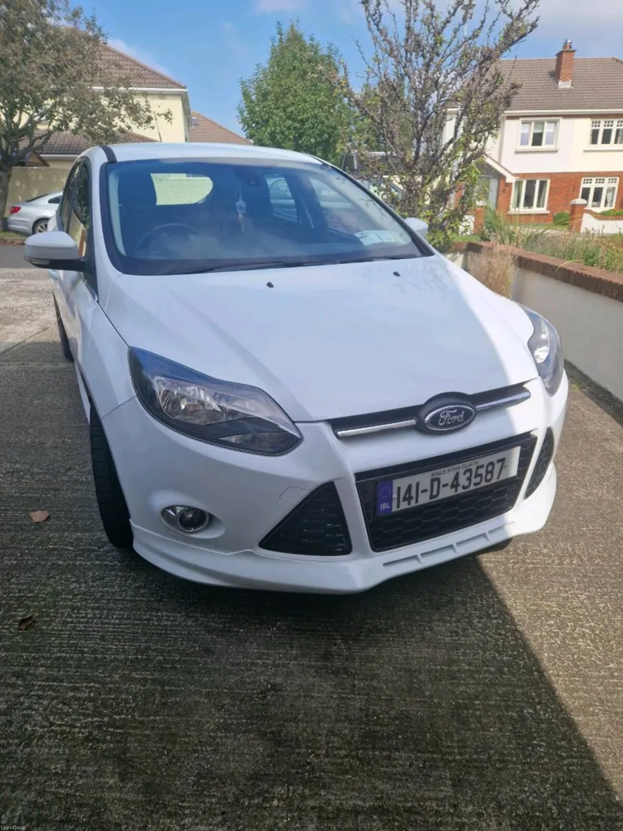 Ford Focus 1.0L - Image 2