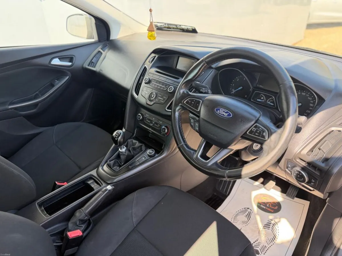 Ford Focus Style 1.6tdci 95PS 4DR - Image 6