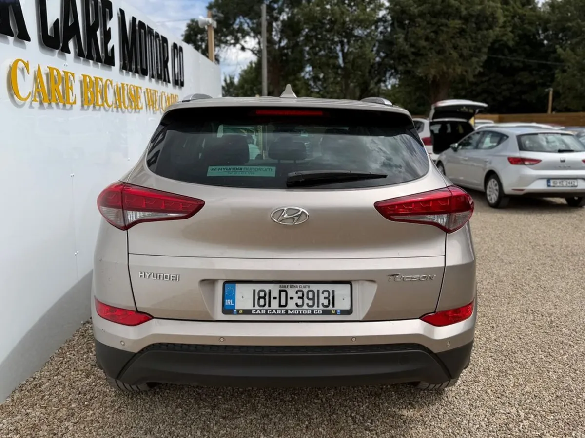 Hyundai Tucson ix35 Executive 5DR - Image 5