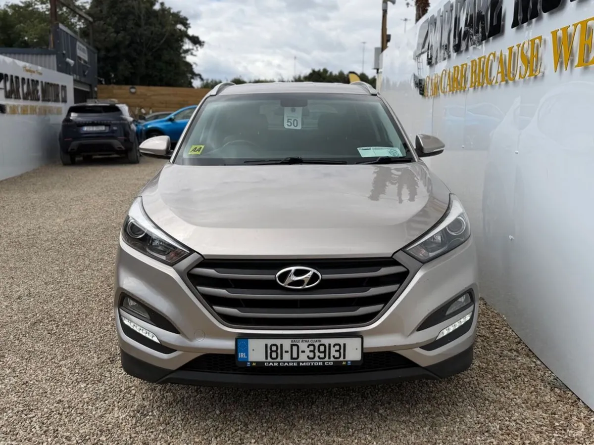 Hyundai Tucson ix35 Executive 5DR - Image 3