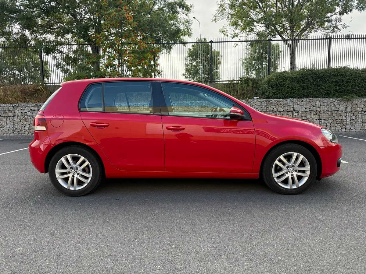 Volkswagen Golf 1.2 TSi Highline (NCT 01-27) - Image 3