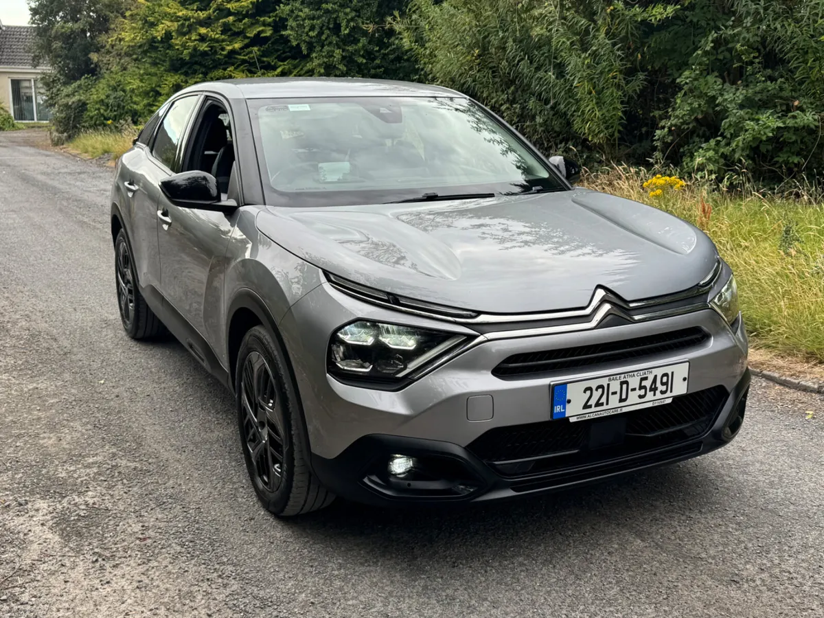 22 Citroen C4 1.2 crossover - Image 1