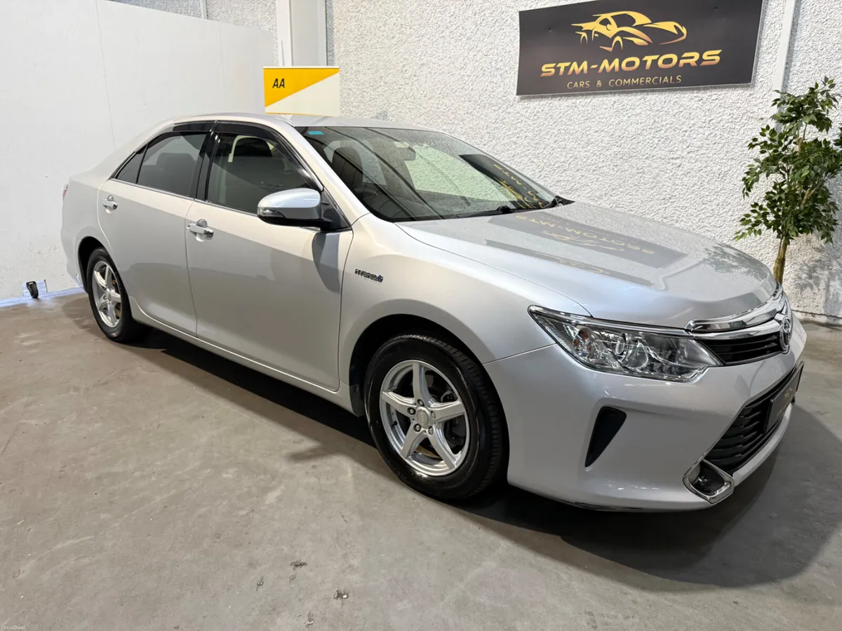 Toyota Camry 2016 Hybrid - Image 5