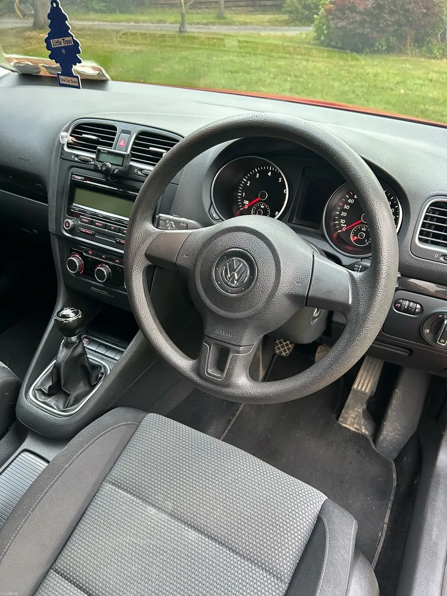 Car - Image 2