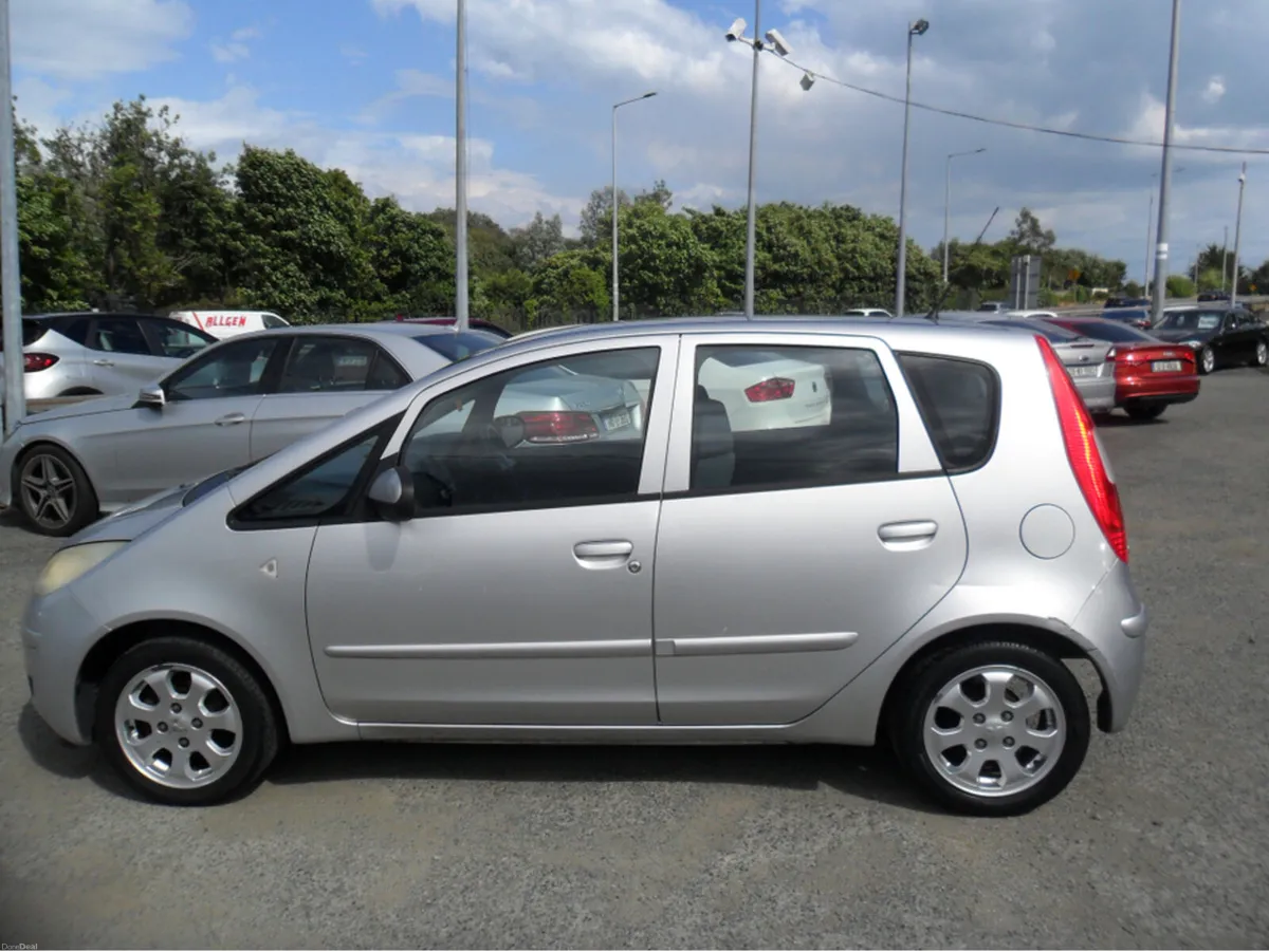 Mitsubishi Colt 1.3 INFORM LOOK - Image 2